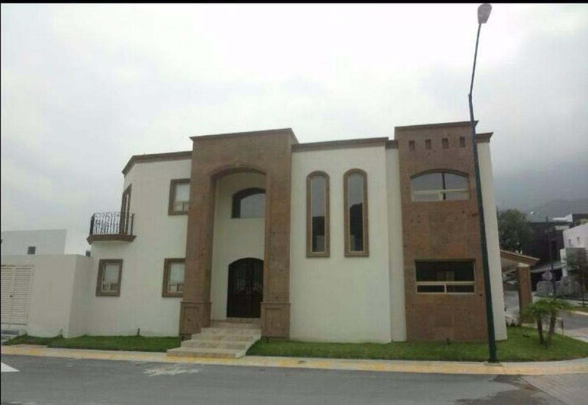 4 bedrooms House in Nuevo Leon, Mexico No. 154340