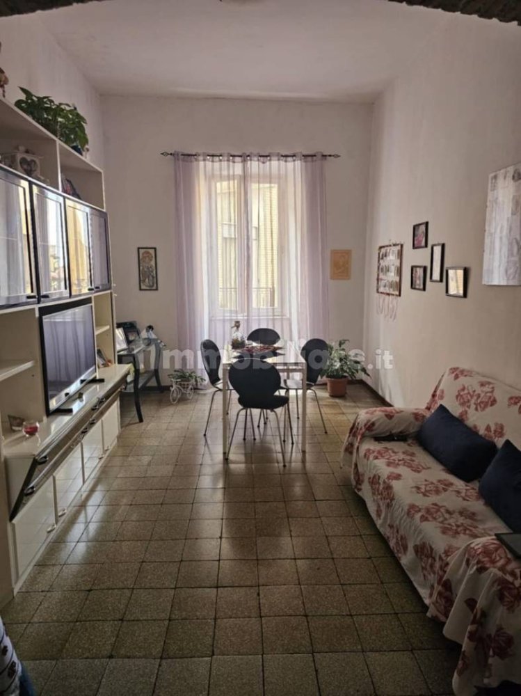 Квартира с 2 спальнями в Веллетри, Италия № 333589