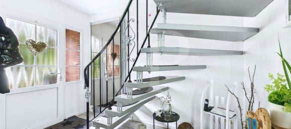 5 bedrooms House in Aurich, Germany No. 224246 2