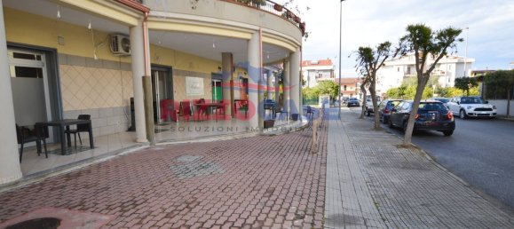 Коммерческая недвижимость 400м² в Корильяно Калабро, Италия № 172407 17