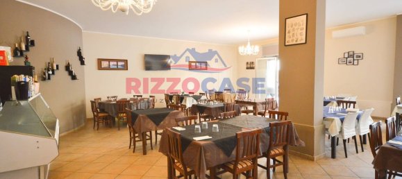 Коммерческая недвижимость 400м² в Корильяно Калабро, Италия № 172407 6