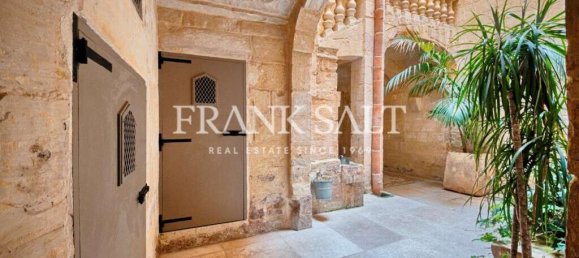 5 bedrooms Hotel in Valletta, Malta No. 2618 7