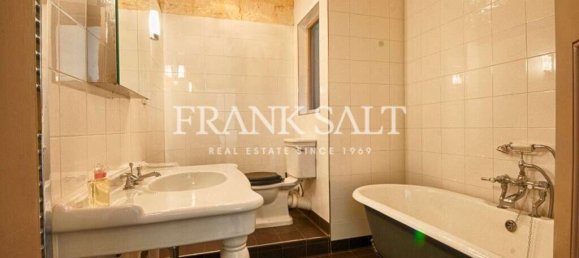 5 bedrooms Hotel in Valletta, Malta No. 2618 18