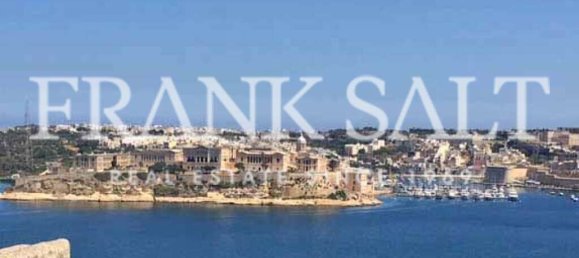5 bedrooms Hotel in Valletta, Malta No. 2618 2