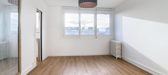 2 bedrooms Apartment in Issy-les-Moulineaux, France No. 166486 10