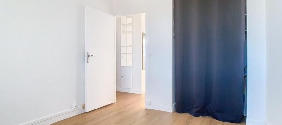 2 bedrooms Apartment in Issy-les-Moulineaux, France No. 166486 4