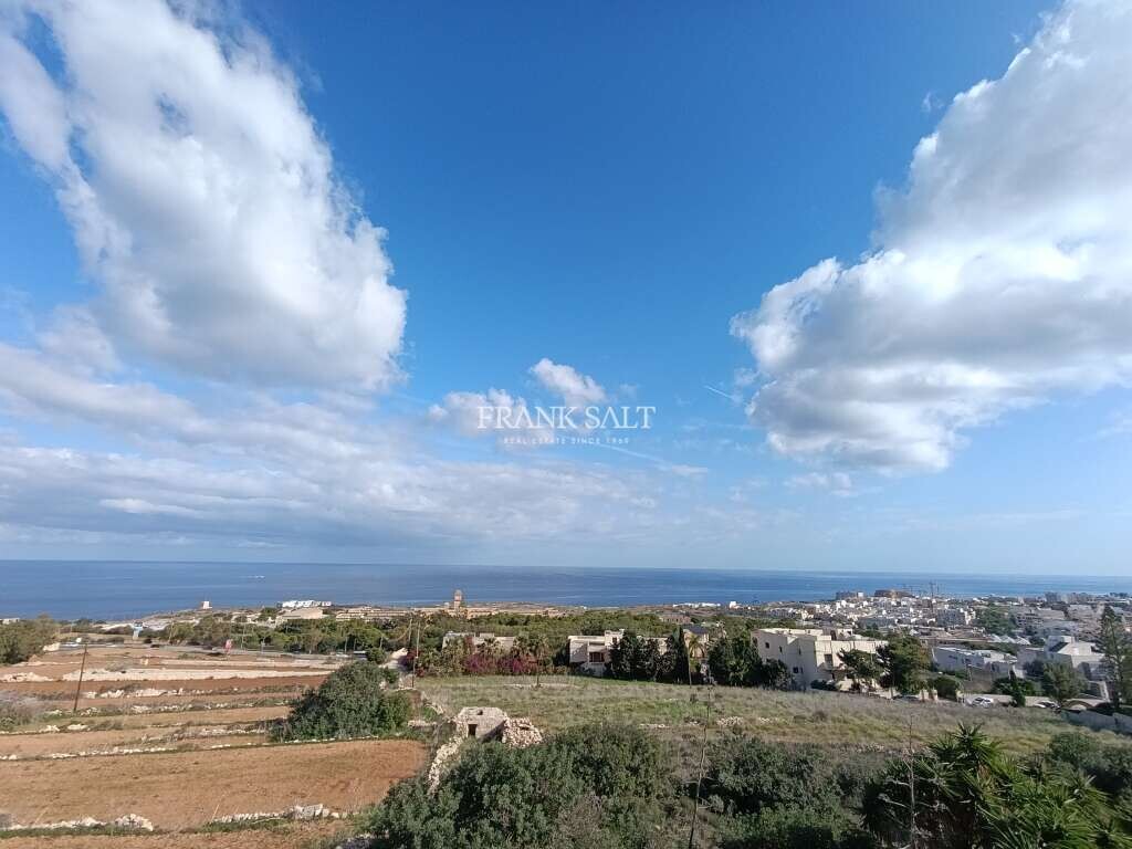 3 bedrooms Apartment in Swieqi, Malta No. 1663