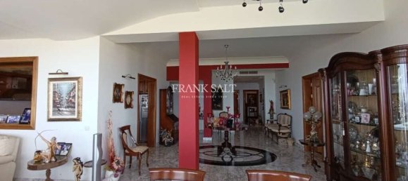 3 bedrooms Apartment in Swieqi, Malta No. 1663 15