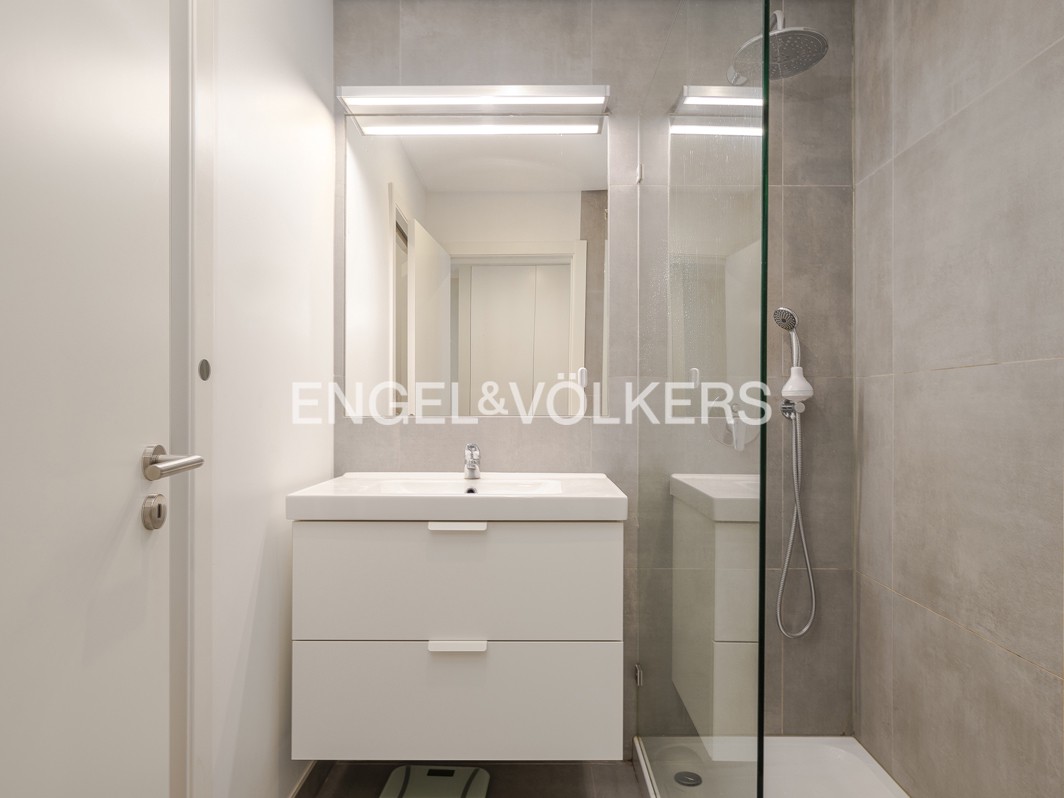 5 bedrooms House in Lisbon, Portugal No. 11065