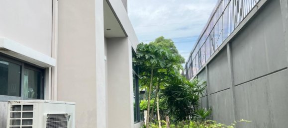 4 bedrooms Cafe / restaurant in Bangkok, Thailand No. 24833 17