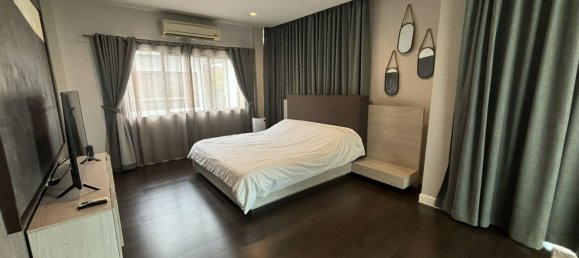 4 bedrooms Cafe / restaurant in Bangkok, Thailand No. 24833 13