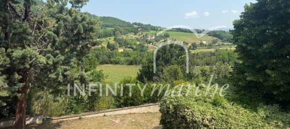 5 rooms House in Pioraco, Italy No. 292258 37