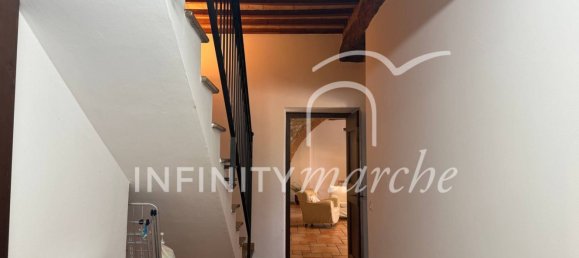 5 rooms House in Pioraco, Italy No. 292258 27