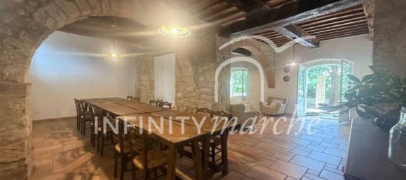 5 rooms House in Pioraco, Italy No. 292258 31