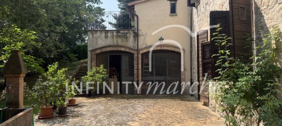 5 rooms House in Pioraco, Italy No. 292258 41