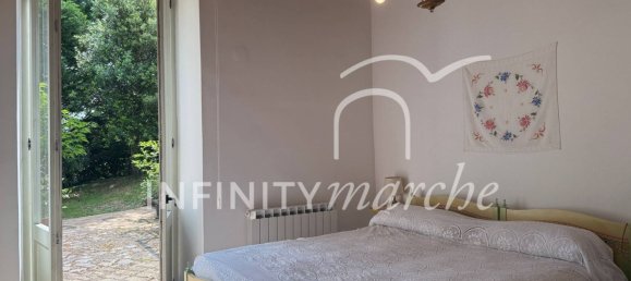 5 rooms House in Pioraco, Italy No. 292258 25