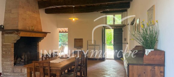 5 rooms House in Pioraco, Italy No. 292258 18