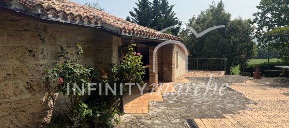 5 rooms House in Pioraco, Italy No. 292258 39