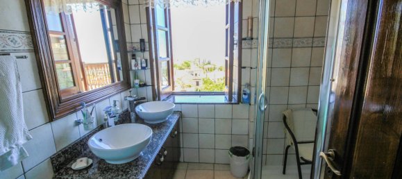 3 bedrooms Villa in Pano Lefkara, Cyprus No. 22372 8