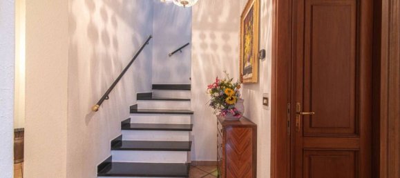 6 bedrooms Villa in Leivi, Italy No. 39512 12