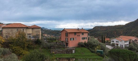 6 bedrooms Villa in Leivi, Italy No. 39512 20