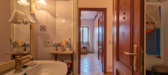 6 bedrooms Villa in Leivi, Italy No. 39512 30