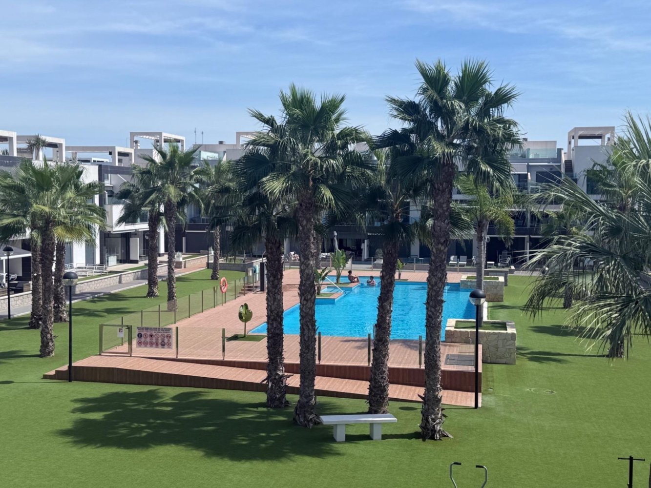160m² Bungalow for sale in Guardamar del Segura, Alicante, Valencian Community, Spain № 365643