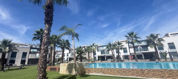 160m² Bungalow for sale in Guardamar del Segura, Alicante, Valencian Community, Spain № 365643 24