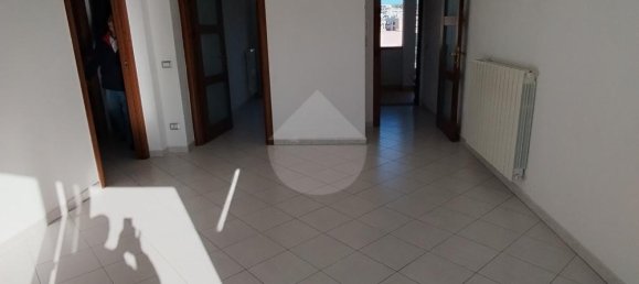 4 rooms Apartment in Nuoro, Italy No. 85707 6