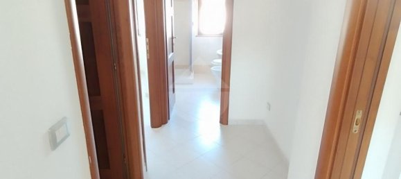 4 rooms Apartment in Nuoro, Italy No. 85707 11