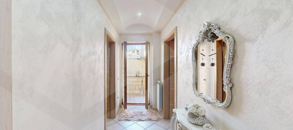 3-salle Appartement à Arzano, Italy No. 24673 9