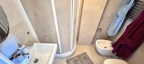 3 rooms Apartment in Rome, Italy No. 285596 13