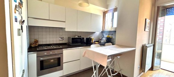 3 rooms Apartment in Rome, Italy No. 285596 5