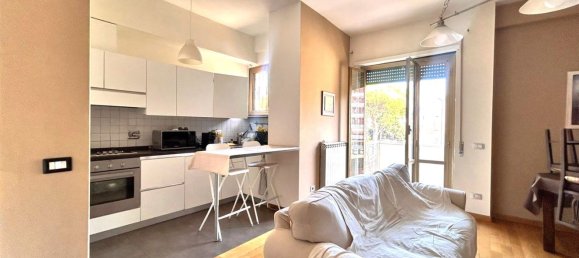 3 rooms Apartment in Rome, Italy No. 285596 20