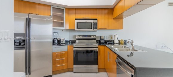 2 bedrooms Commercial property for rent in Miami, Miami-Dade, Florida, USA № 614642 22