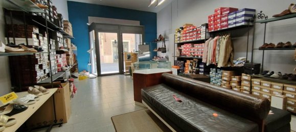 58m² Commercial property in Montelupo Fiorentino, Italy No. 213346 12