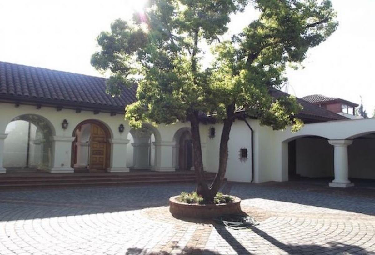 5 bedrooms House in Santiago, Chile No. 4079