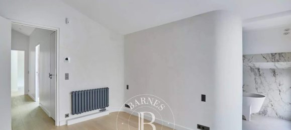 3 Schlafzimmer Wohnung in Paris, France, Nr. 127860 16