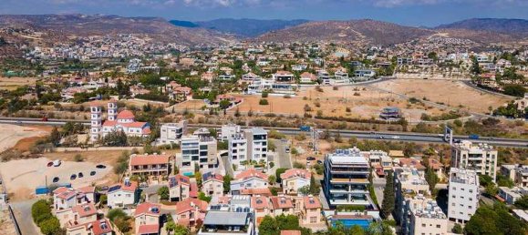 3 bedrooms House in Germasogeia, Cyprus No. 14722 15