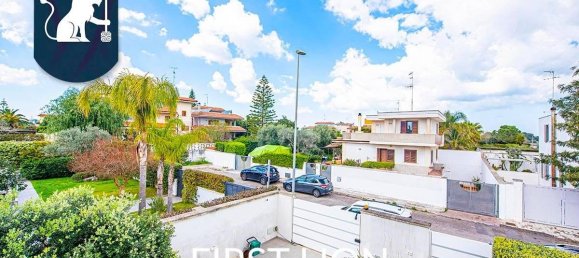 Вилла с 5 комнатами в Лечче, Италия № 24584 13