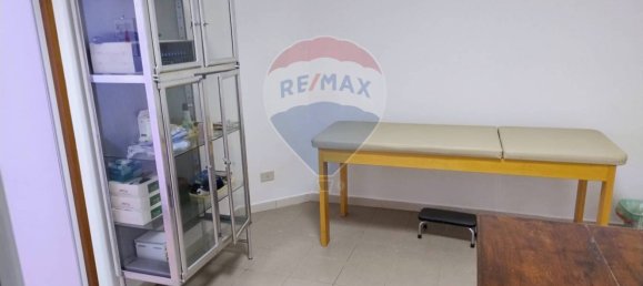 5-salle Bureau à Fabriano, Italy No. 317021 5