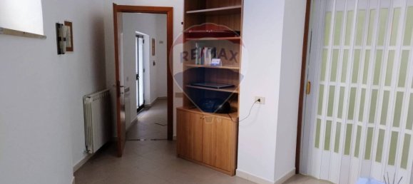 5-salle Bureau à Fabriano, Italy No. 317021 6