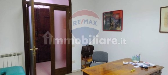 5-salle Bureau à Fabriano, Italy No. 317021 8