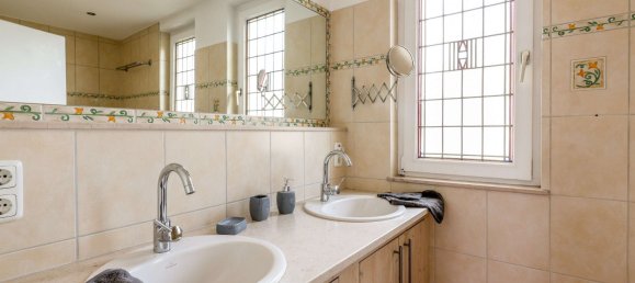 7 rooms House in Essen, Germany No. 10221 12