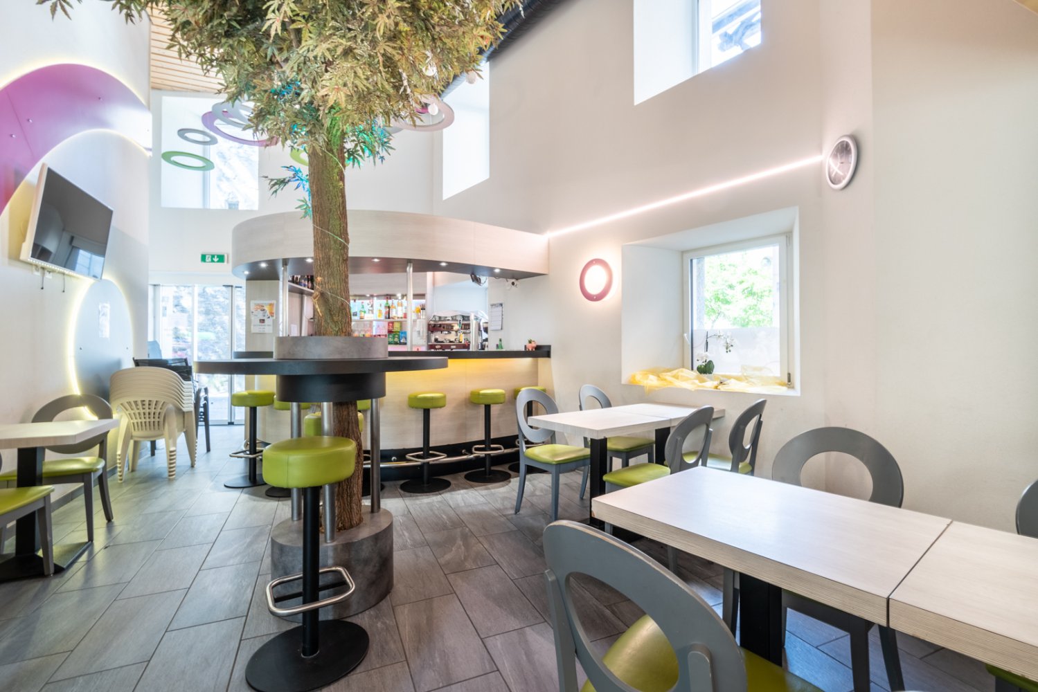 Gewerbliche Immobilie in Monthey, Switzerland, Nr. 381