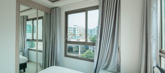 2 bedrooms Condo in Pattaya, Thailand No. 25186 10
