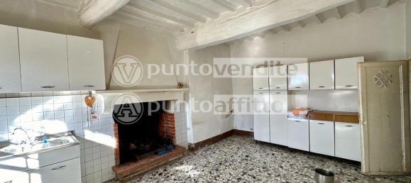 10 rooms House in Capannori, Italy No. 155434 13