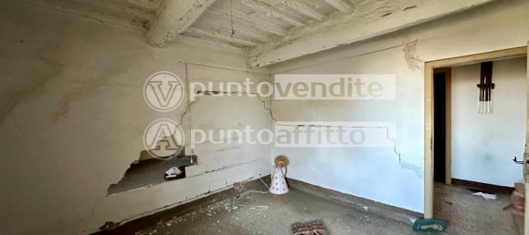 10 rooms House in Capannori, Italy No. 155434 20