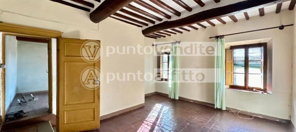 10 rooms House in Capannori, Italy No. 155434 16