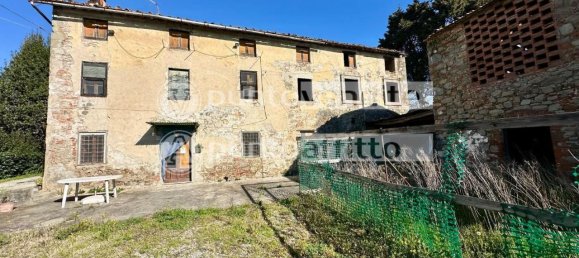 10 rooms House in Capannori, Italy No. 155434 4